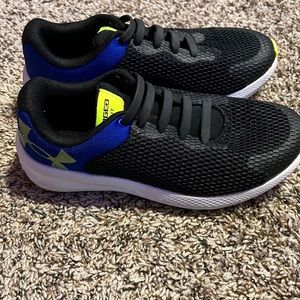 Boys under armour shoes